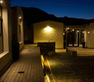 exterior patio noche vertical 1